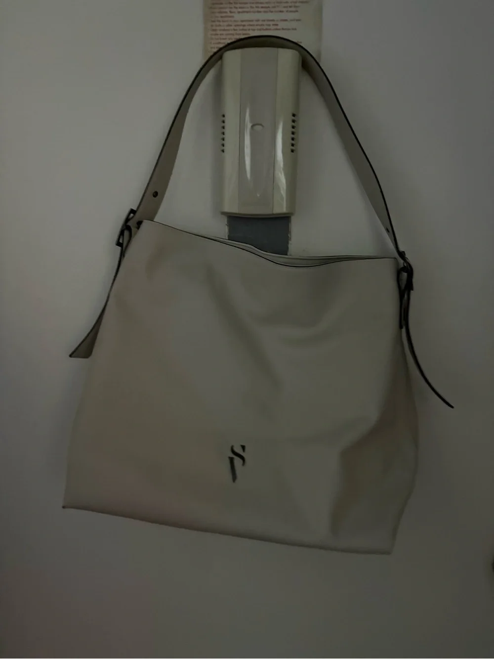 Simply Vera Soft Cream Leather Tote Bag
